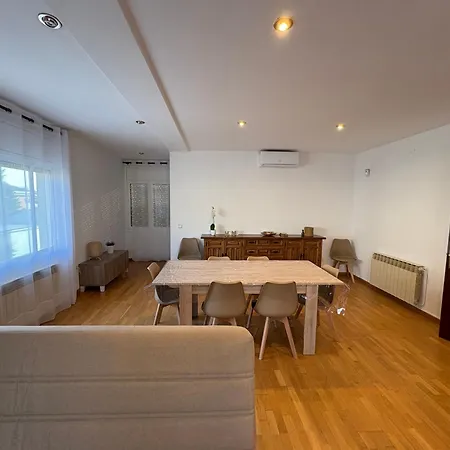 Casa En Palau