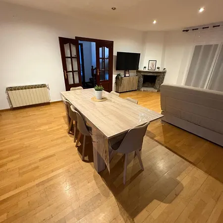 Casa En Palau Vakantiehuis Plegamans